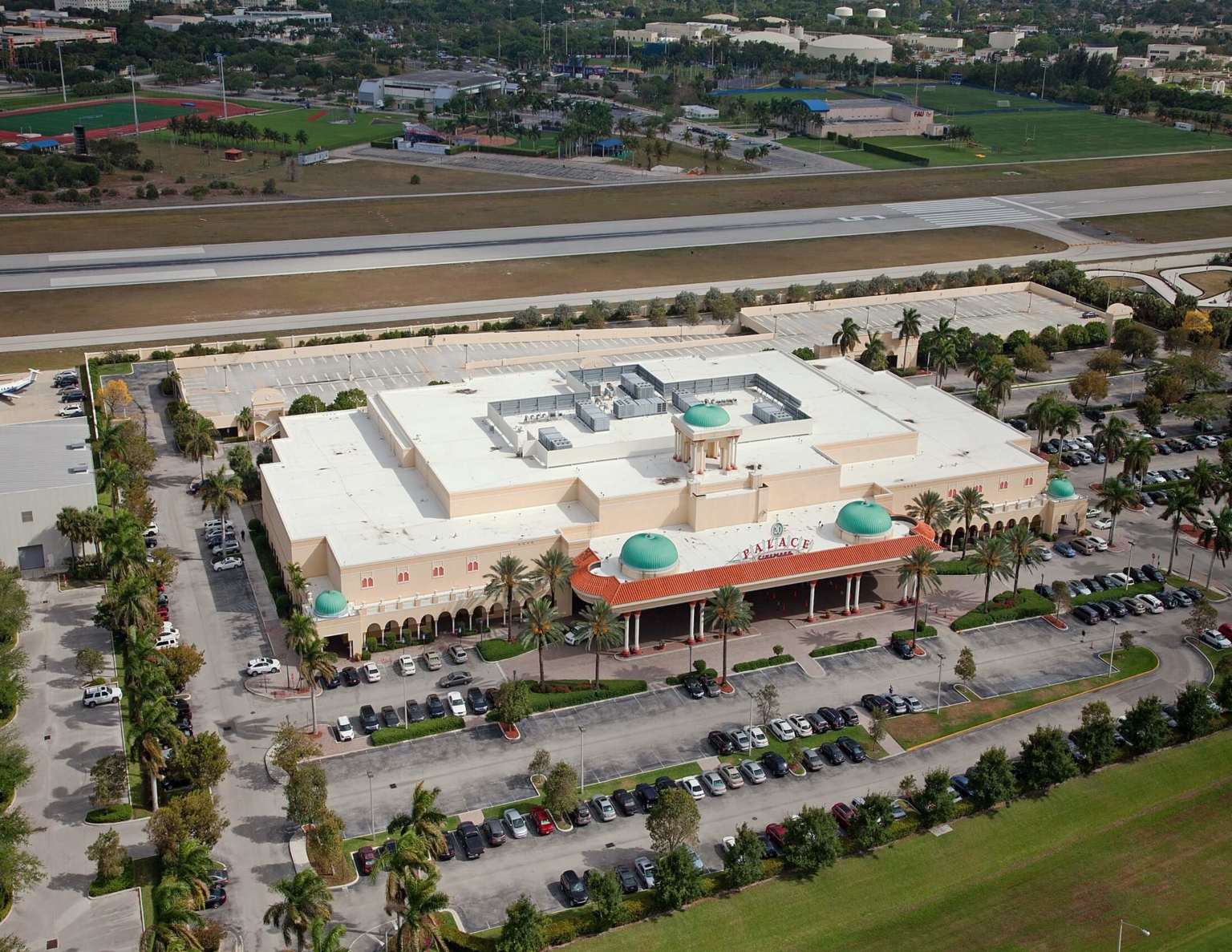 Cinemark Boca DeckTight